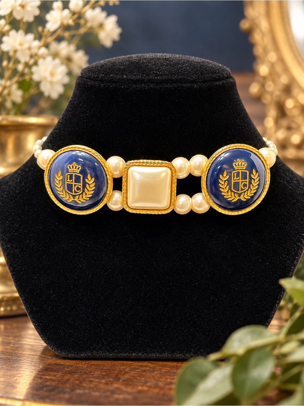 Vintage Liz Claiborne LC Crest Faux Pearl Bracelet Navy Gold